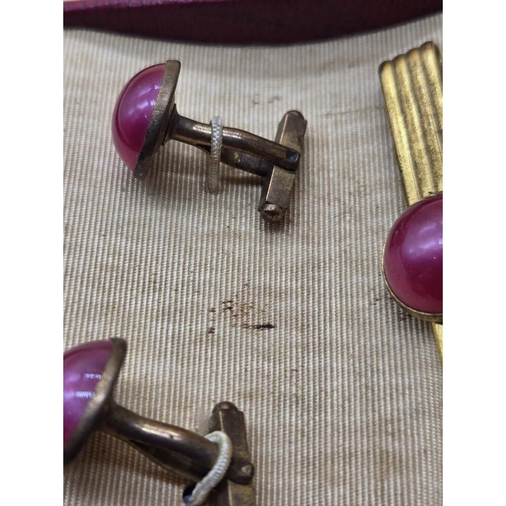 Vintage Country Club Gold Tone Pink Tie Pin & Cufflinks (GS-21)